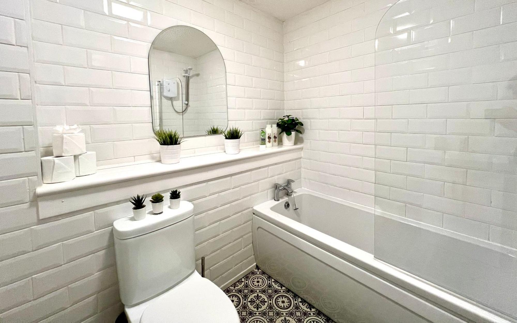 Spacious 2 Bed-Flat In Glasgow City - Free Parking Exterior foto