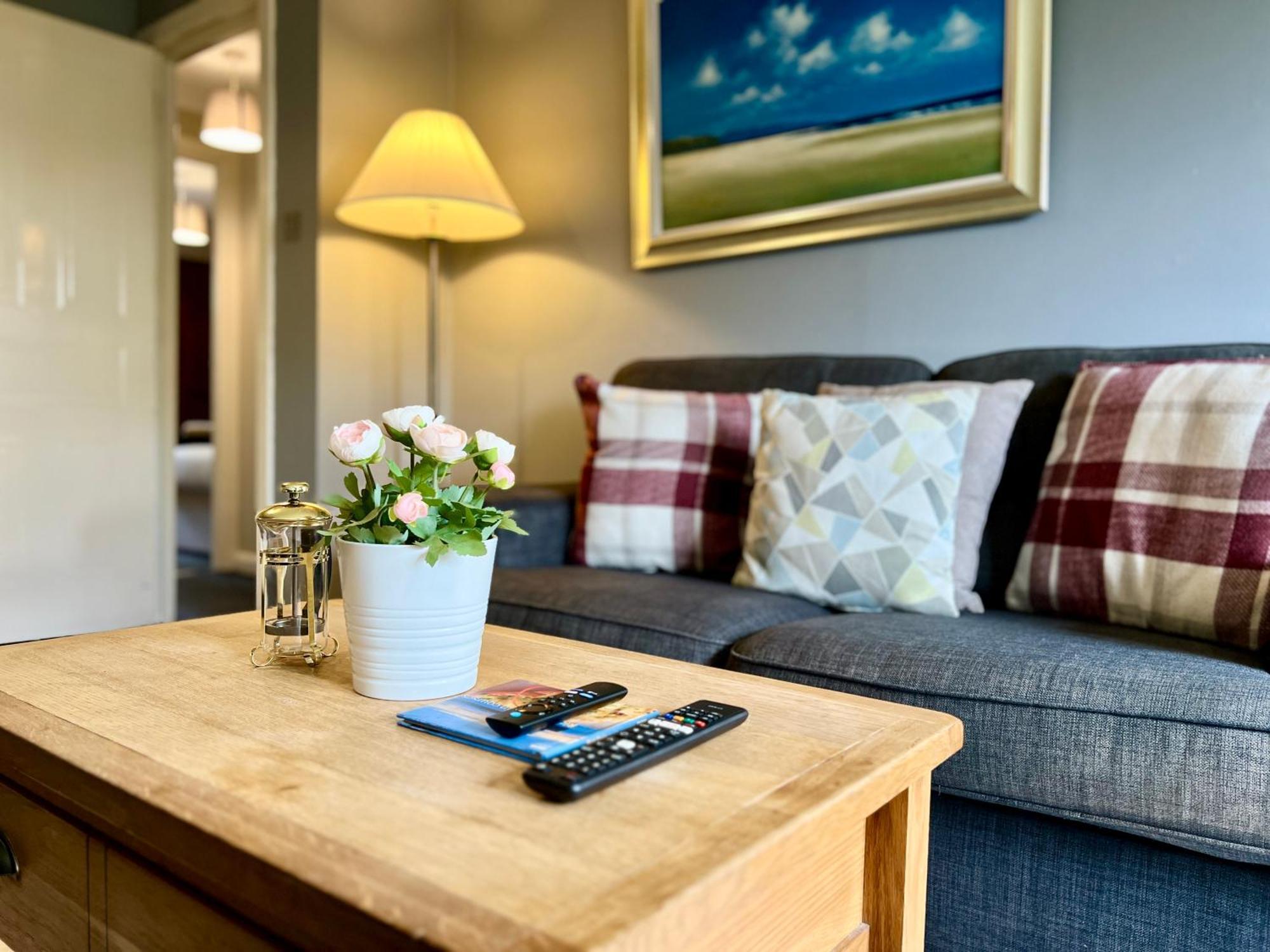 Spacious 2 Bed-Flat In Glasgow City - Free Parking Exterior foto
